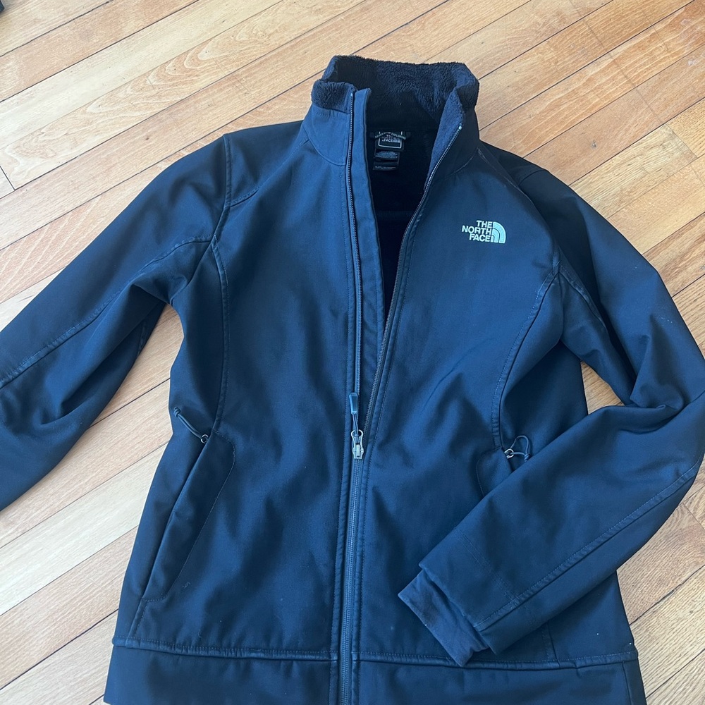 The North Face Women's Black softshell Jacket